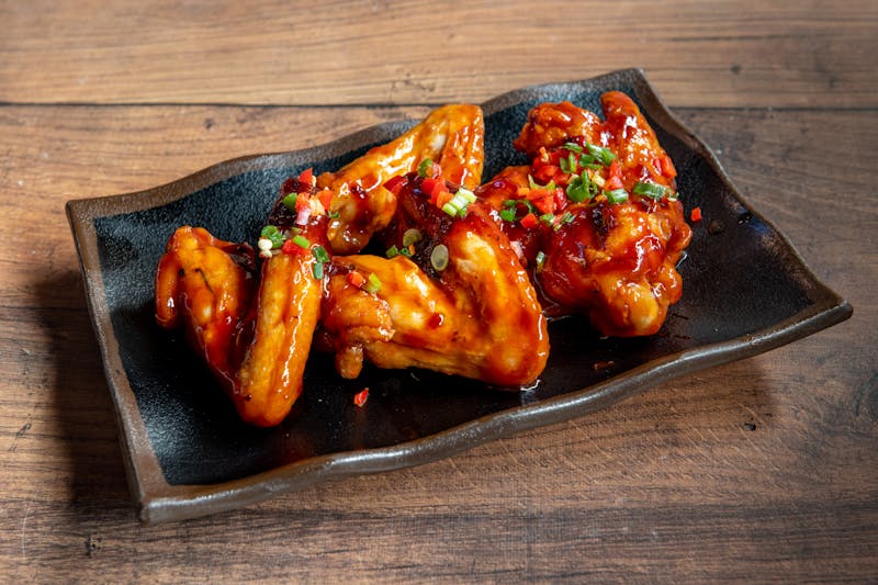 Chicken wings appetizer Dewey's pizza